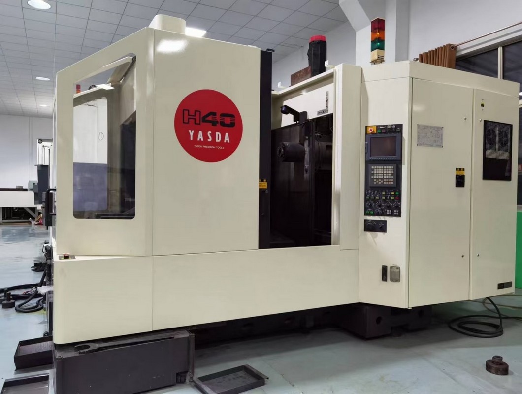 YASDA H40 double-table horizontal machining center